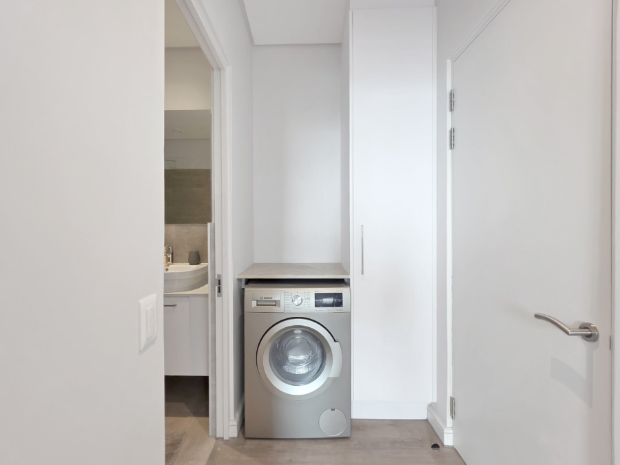 2 Bedroom Property for Sale in Foreshore Western Cape